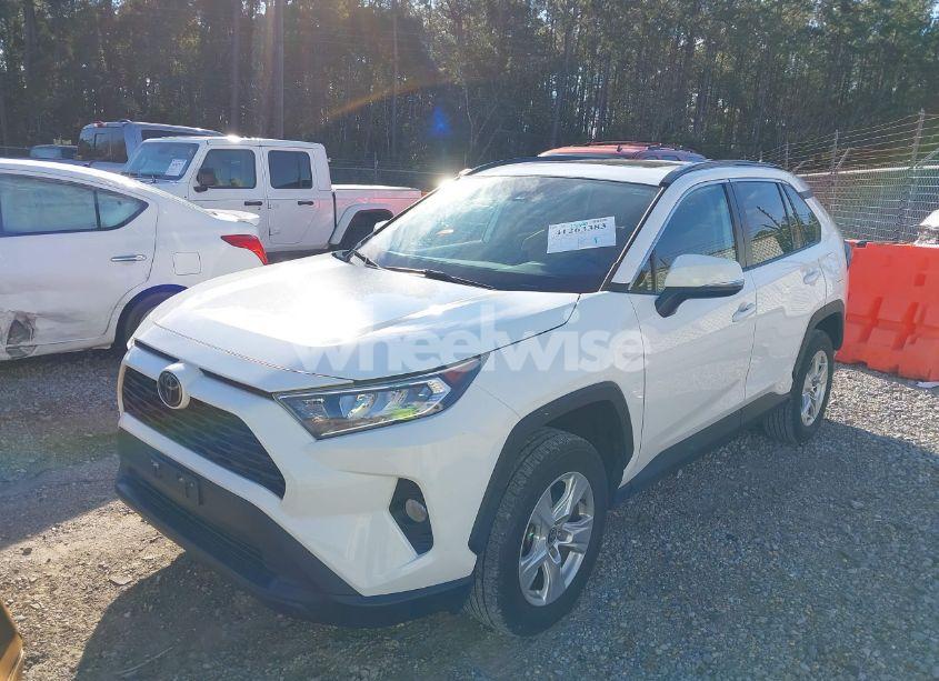 Photo 6 of 2021 Toyota Rav4 XLE (VIN 2T3W1RFV4MC140487)