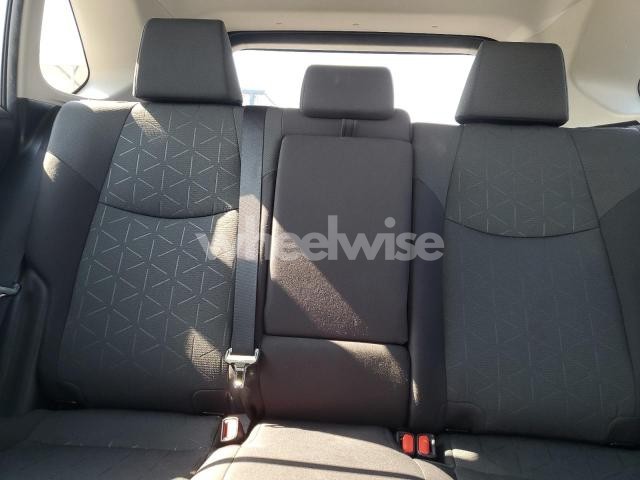 Photo 2 of 2021 TOYOTA RAV4 XLE (VIN 2T3W1RFV4MC146208)