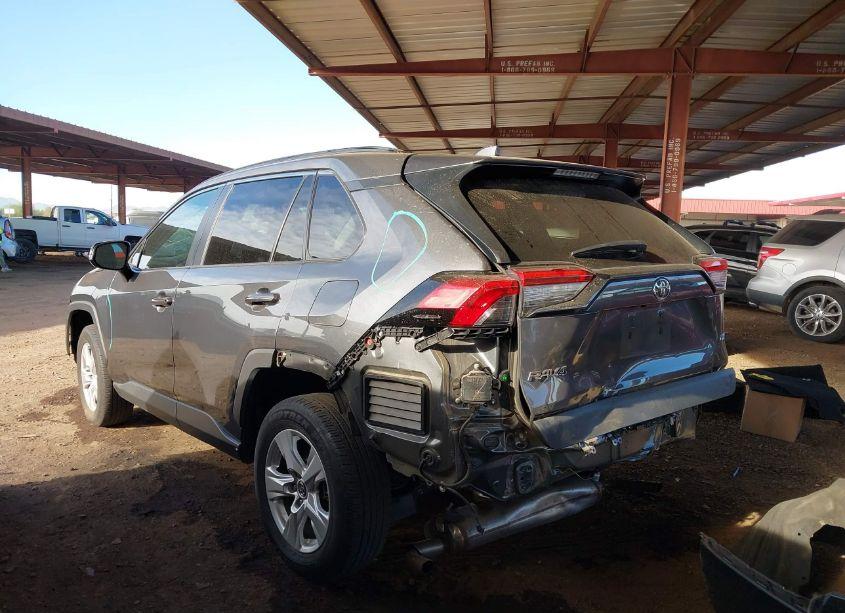 Photo 3 of 2021 Toyota Rav4 XLE (VIN 2T3W1RFV4MW116995)