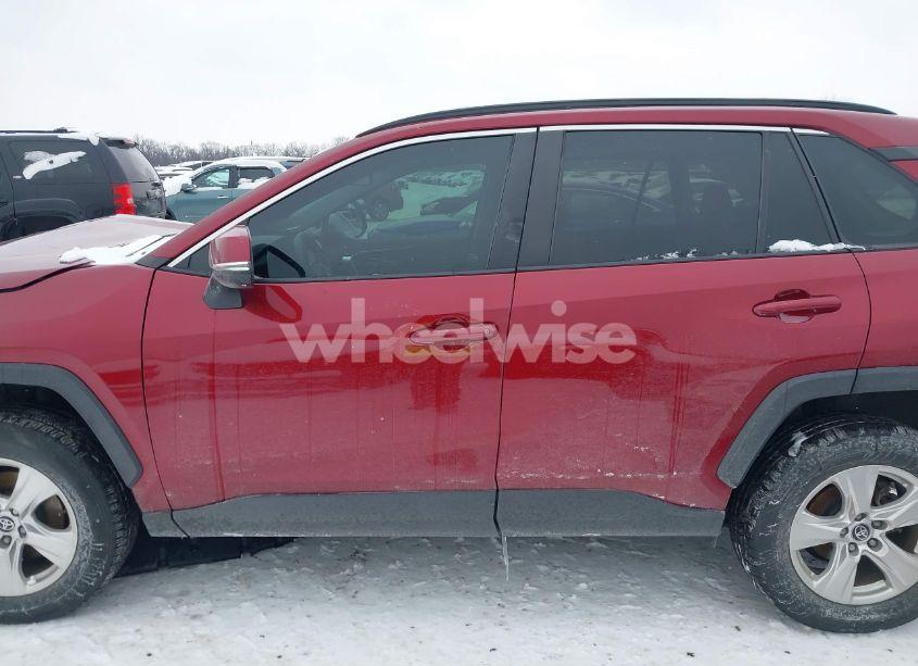 Photo 14 of 2021 Toyota Rav4 XLE (VIN 2T3W1RFV4MW153495)