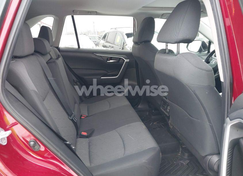 Photo 8 of 2021 Toyota Rav4 XLE (VIN 2T3W1RFV4MW153495)