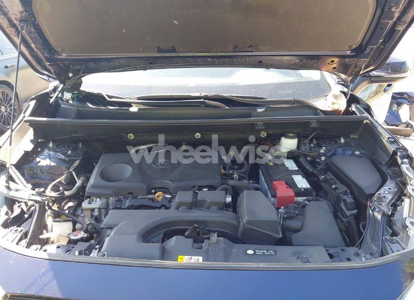 Photo 10 of 2022 Toyota Rav4 XLE (VIN 2T3W1RFV4NW189687)