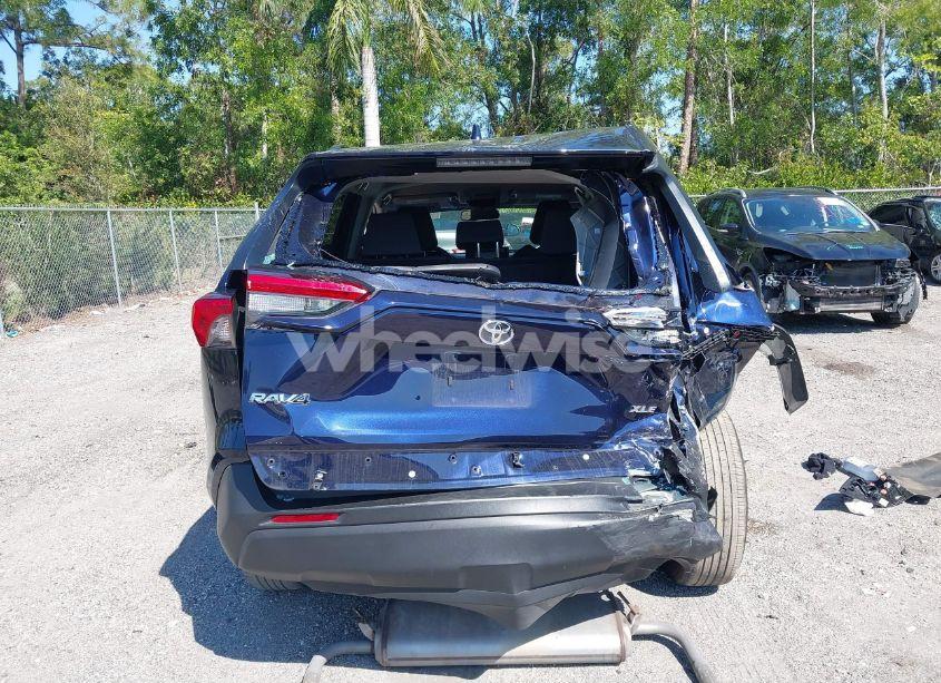 Photo 16 of 2022 Toyota Rav4 XLE (VIN 2T3W1RFV4NW189687)
