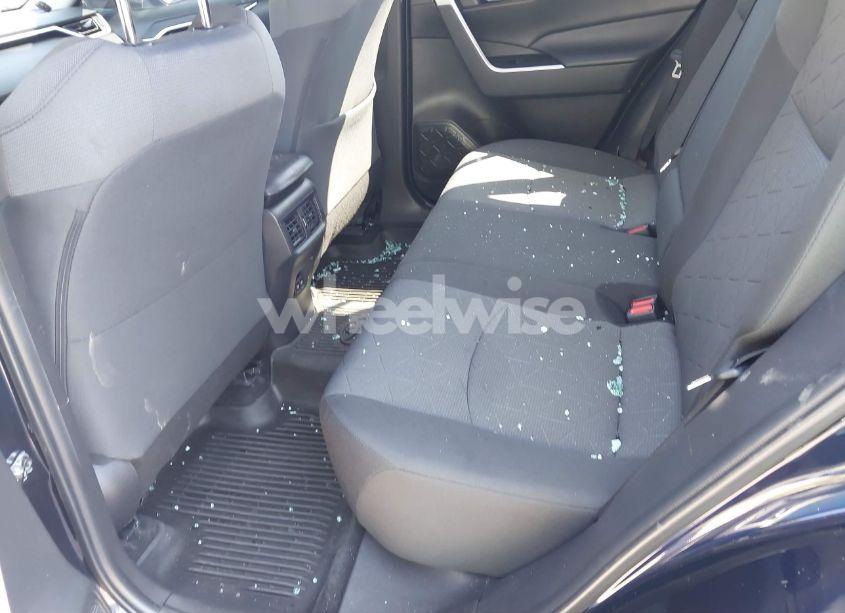 Photo 8 of 2022 Toyota Rav4 XLE (VIN 2T3W1RFV4NW189687)