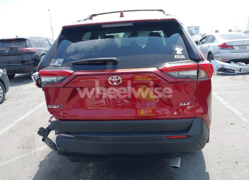 Photo 16 of 2022 Toyota Rav4 XLE (VIN 2T3W1RFV4NW192685)