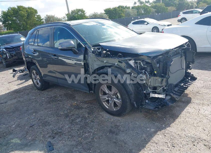 2023 Toyota Rav4 XLE (VIN 2T3W1RFV4PC215886) main photo