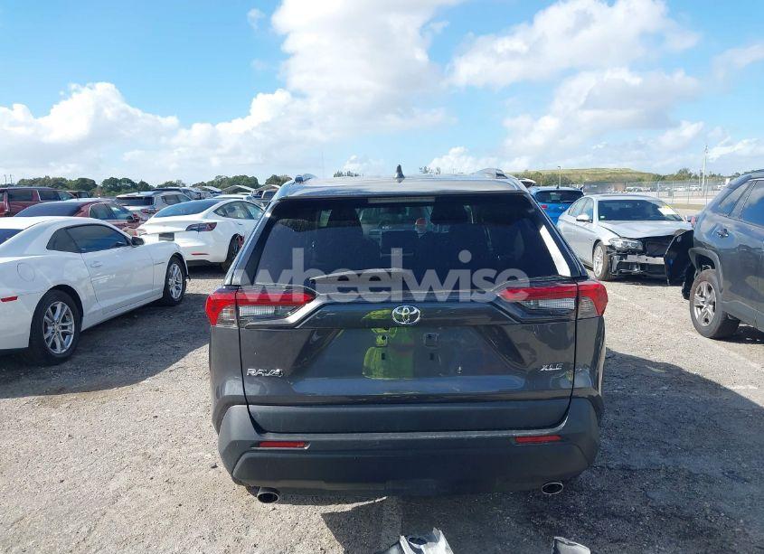 Photo 17 of 2023 Toyota Rav4 XLE (VIN 2T3W1RFV4PC215886)