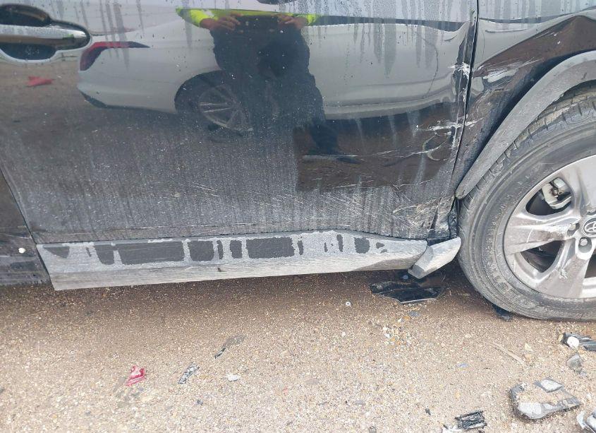 Photo 17 of 2023 Toyota Rav4 XLE (VIN 2T3W1RFV4PW286777)