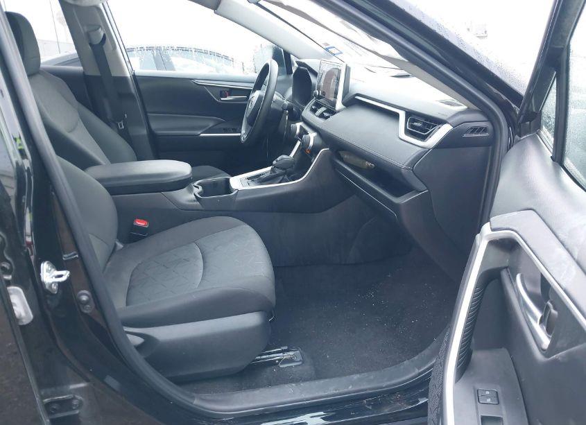 Photo 5 of 2023 Toyota Rav4 XLE (VIN 2T3W1RFV4PW286777)