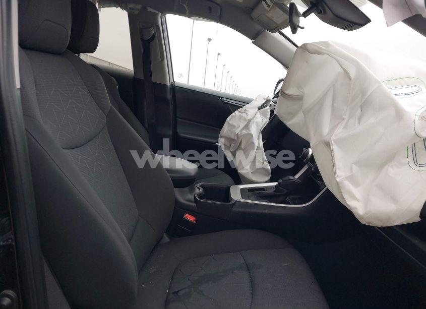 Photo 5 of 2024 Toyota Rav4 XLE (VIN 2T3W1RFV4RC272351)