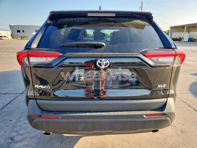 Photo 5 of 2024 TOYOTA RAV4 XLE (VIN 2T3W1RFV4RC274987)