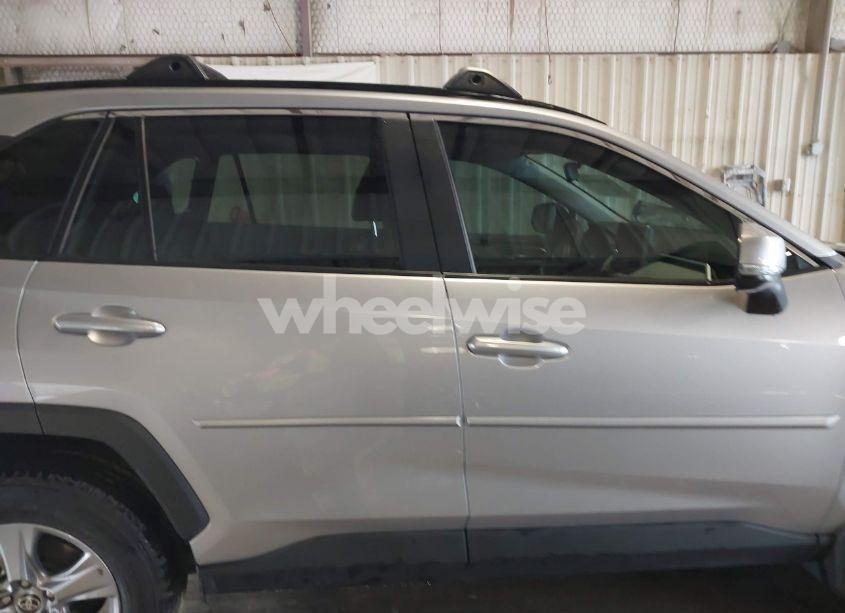 Photo 14 of 2024 Toyota Rav4 XLE (VIN 2T3W1RFV4RC276819)