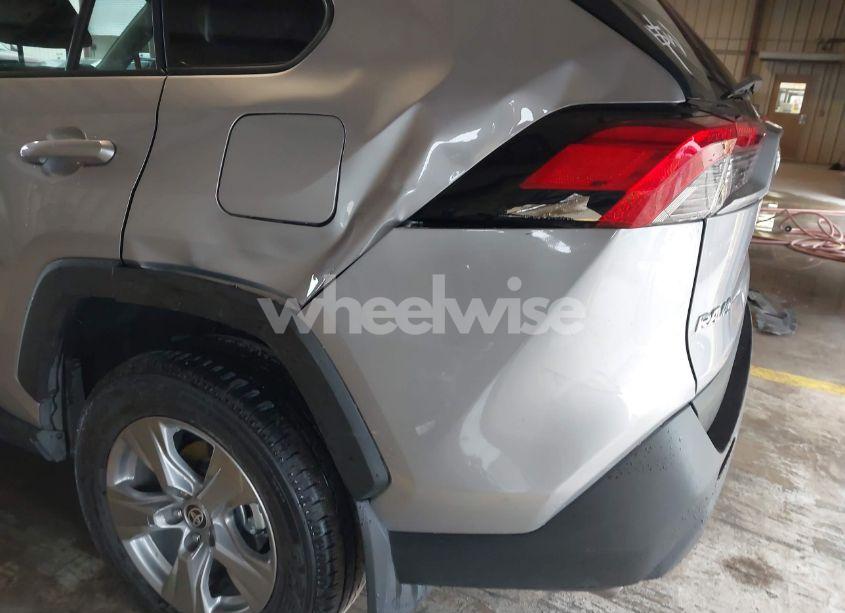 Photo 18 of 2024 Toyota Rav4 XLE (VIN 2T3W1RFV4RC276819)