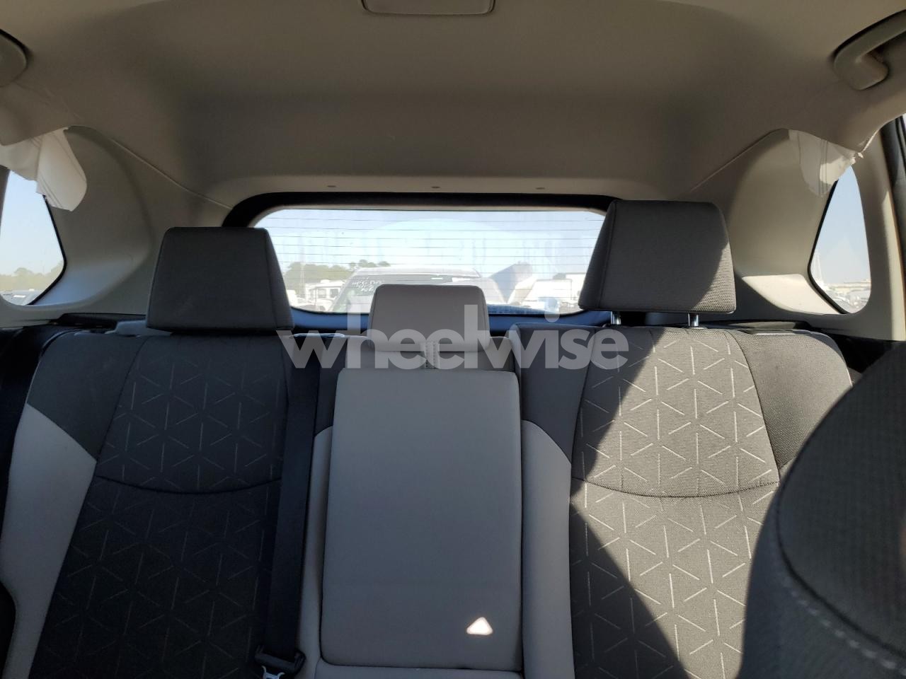 Photo 10 of 2024 TOYOTA RAV4 XLE (VIN 2T3W1RFV4RC282314)