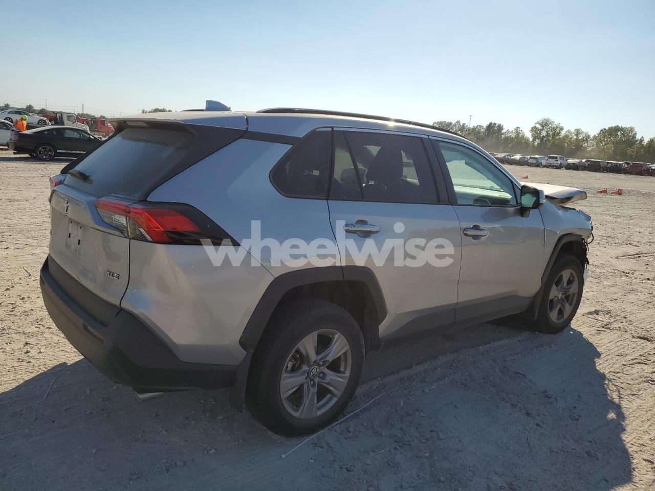 Photo 3 of 2024 TOYOTA RAV4 XLE (VIN 2T3W1RFV4RC282314)