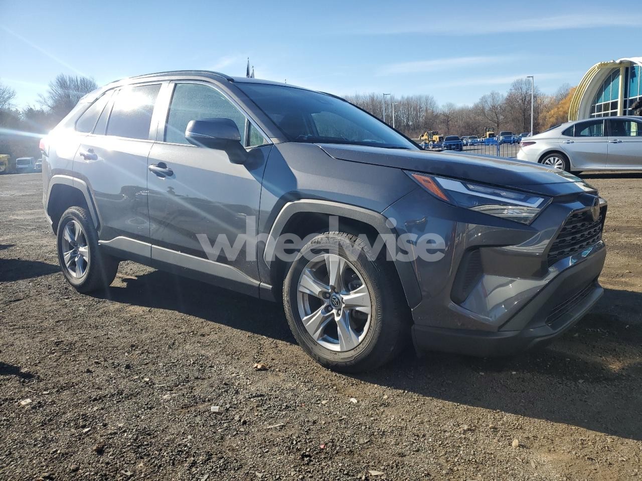 Photo 4 of 2024 TOYOTA RAV4 XLE (VIN 2T3W1RFV4RW323250)