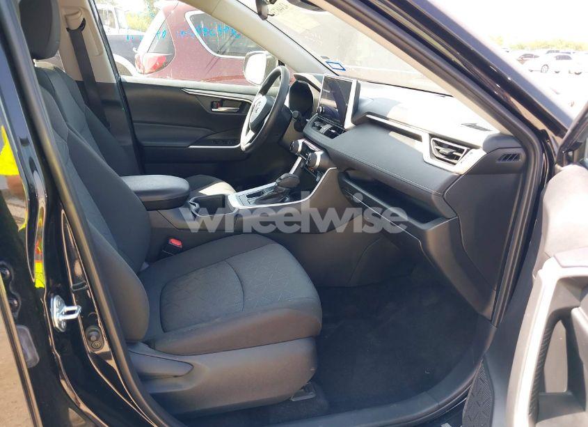 Photo 5 of 2024 Toyota Rav4 XLE (VIN 2T3W1RFV4RW337844)