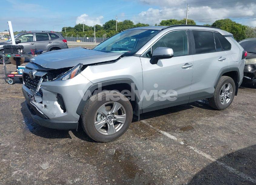 Photo 2 of 2024 Toyota Rav4 XLE (VIN 2T3W1RFV4RW340372)