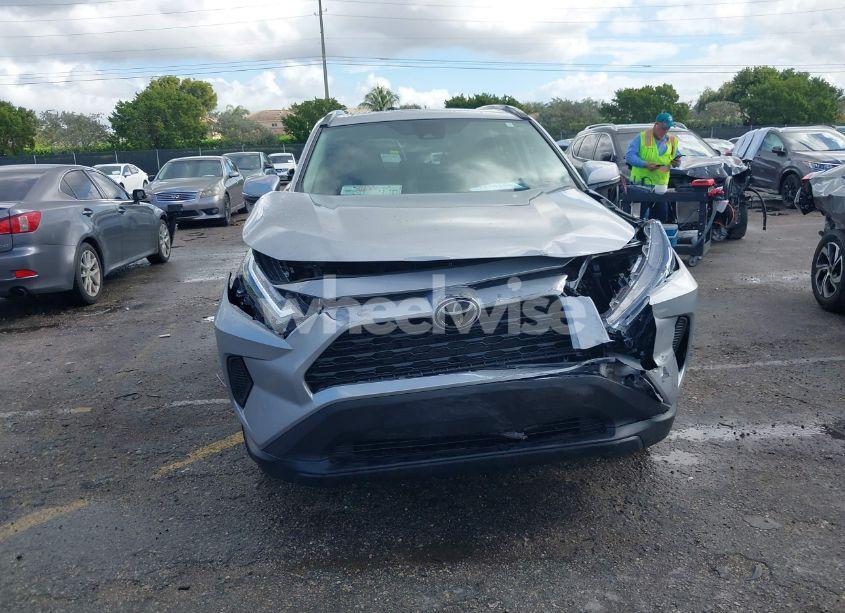 Photo 6 of 2024 Toyota Rav4 XLE (VIN 2T3W1RFV4RW340372)