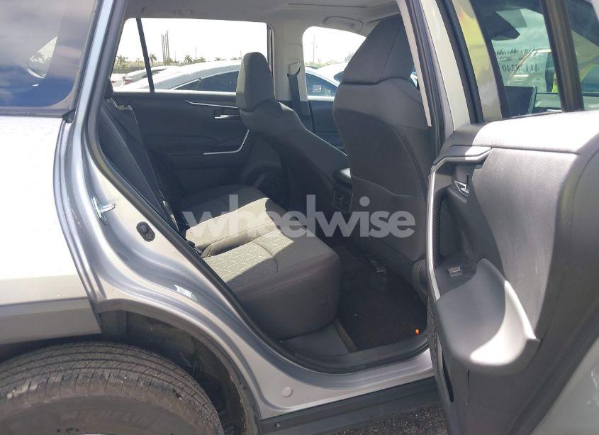 Photo 8 of 2024 Toyota Rav4 XLE (VIN 2T3W1RFV4RW340372)