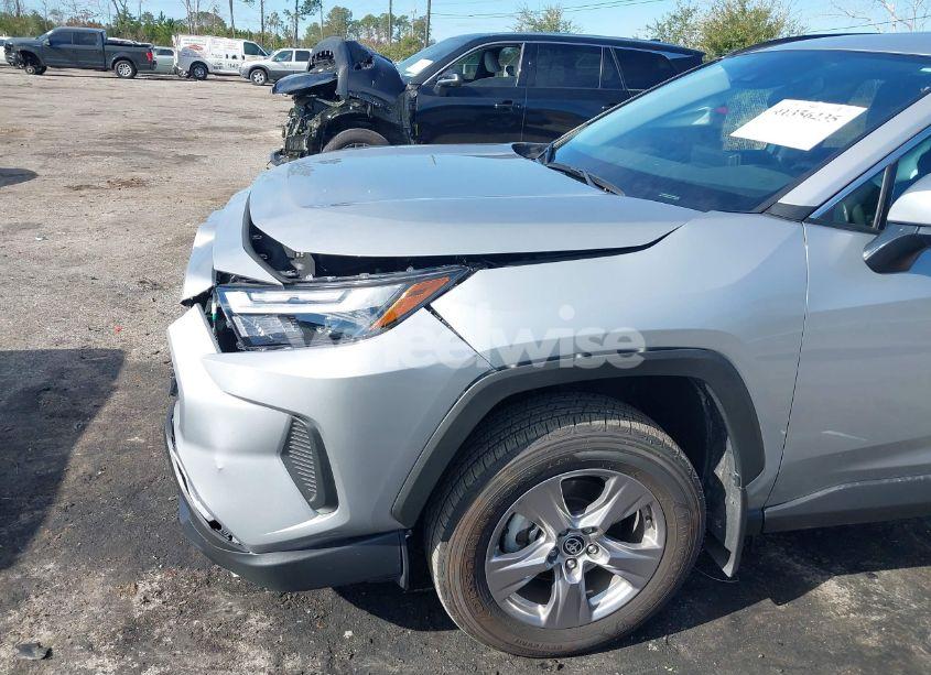 Photo 6 of 2024 Toyota Rav4 XLE (VIN 2T3W1RFV4RW343367)