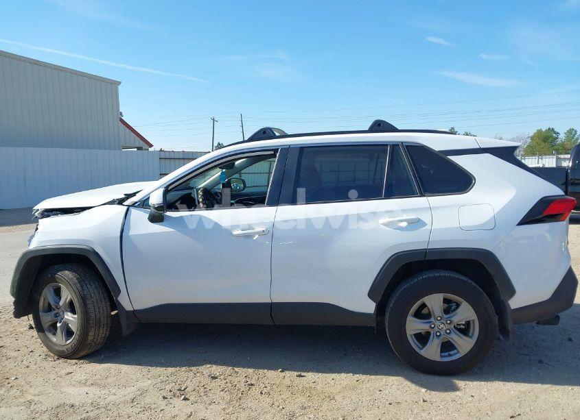 Photo 13 of 2024 Toyota Rav4 XLE (VIN 2T3W1RFV4RW345085)