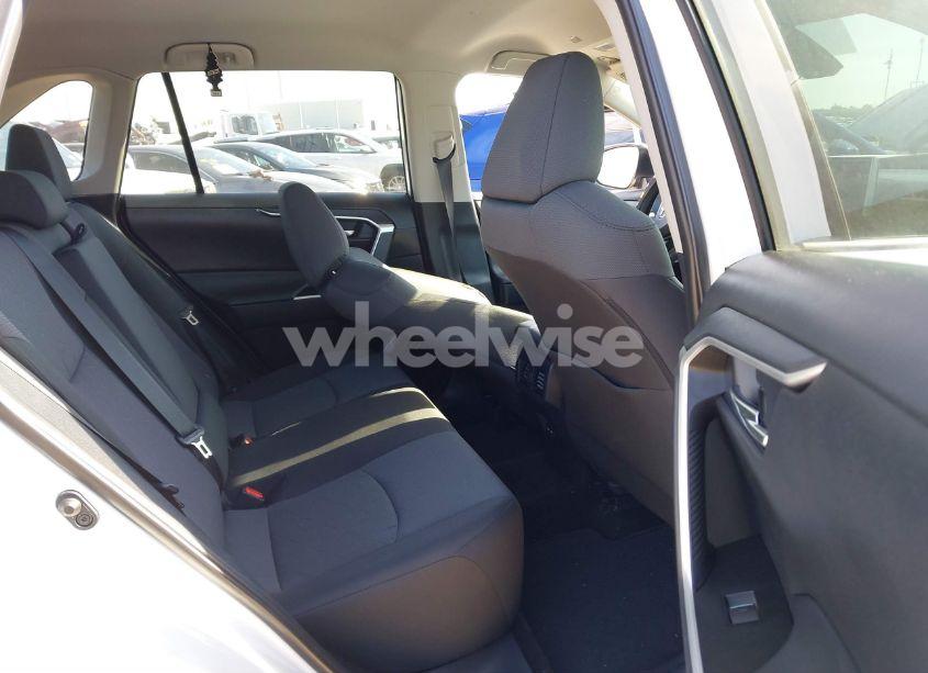 Photo 8 of 2024 Toyota Rav4 XLE (VIN 2T3W1RFV4RW345085)