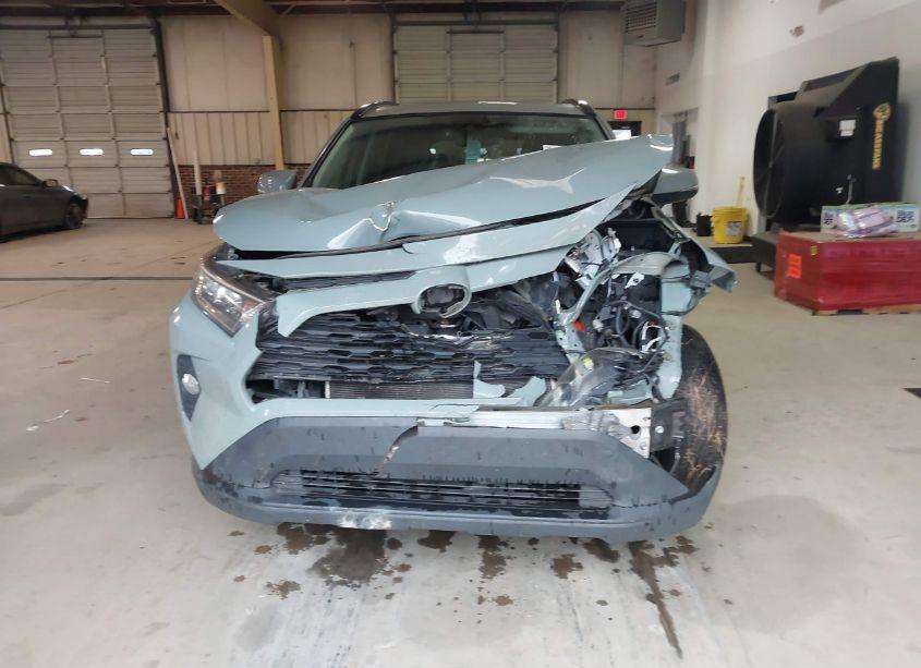 Photo 12 of 2019 Toyota Rav4 XLE (VIN 2T3W1RFV5KC004463)