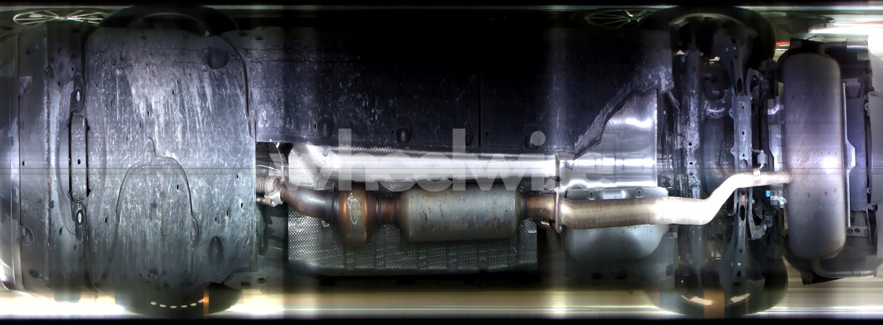 Photo 14 of 2019 TOYOTA RAV4 XLE (VIN 2T3W1RFV5KC024938)