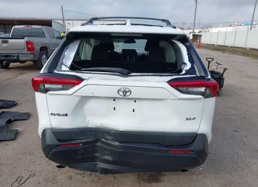 Photo 16 of 2019 Toyota Rav4 XLE (VIN 2T3W1RFV5KW008284)