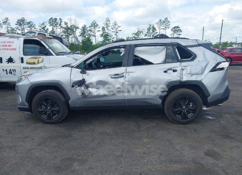 Photo 14 of 2019 Toyota Rav4 XLE (VIN 2T3W1RFV5KW034268)