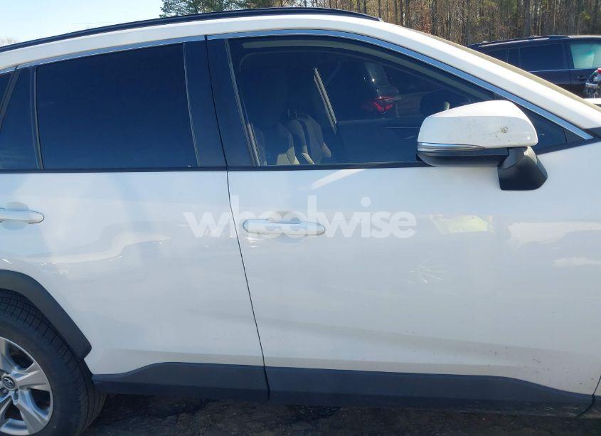 Photo 14 of 2020 Toyota Rav4 XLE (VIN 2T3W1RFV5LW065053)