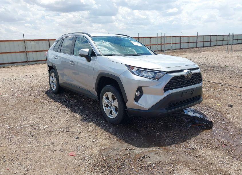 2020 Toyota Rav4 XLE (VIN 2T3W1RFV5LW086954) main photo