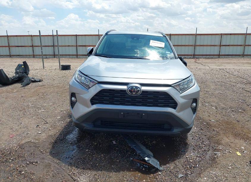 Photo 13 of 2020 Toyota Rav4 XLE (VIN 2T3W1RFV5LW086954)