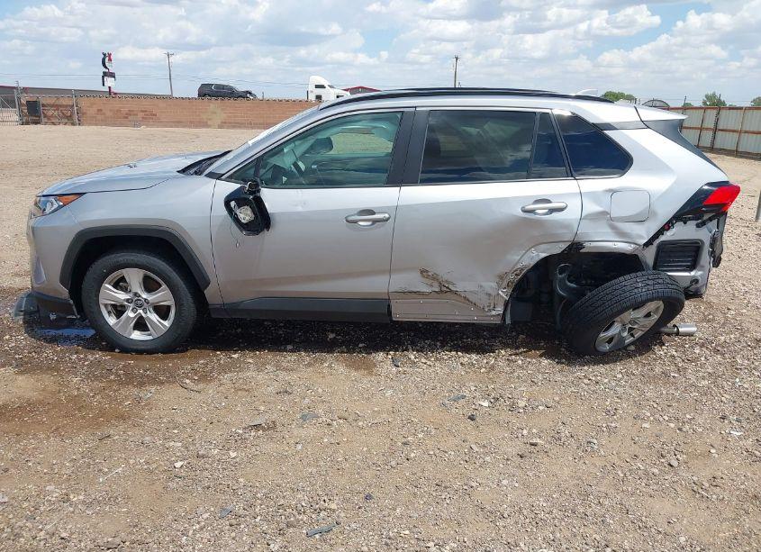 Photo 15 of 2020 Toyota Rav4 XLE (VIN 2T3W1RFV5LW086954)