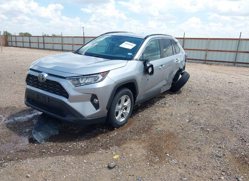 Photo 2 of 2020 Toyota Rav4 XLE (VIN 2T3W1RFV5LW086954)