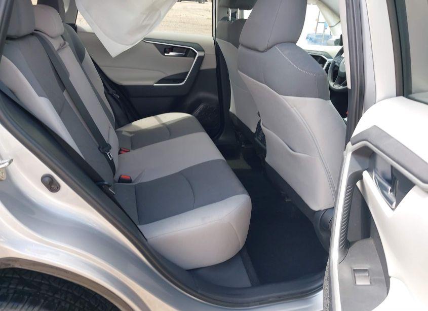 Photo 8 of 2020 Toyota Rav4 XLE (VIN 2T3W1RFV5LW086954)