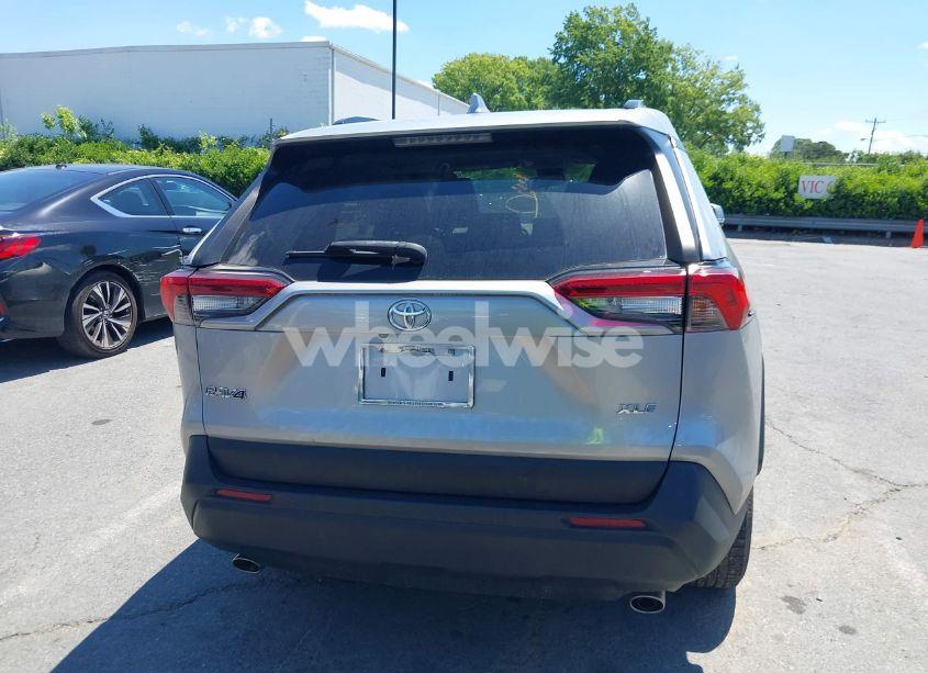Photo 16 of 2021 Toyota Rav4 XLE (VIN 2T3W1RFV5MC086889)