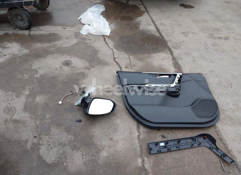 Photo 12 of 2021 Toyota Rav4 XLE (VIN 2T3W1RFV5MC091333)