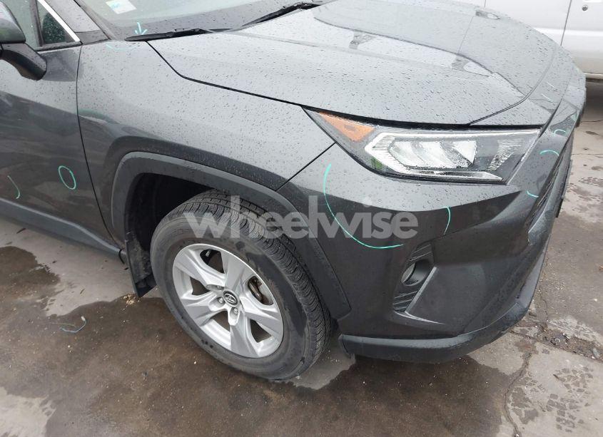 Photo 6 of 2021 Toyota Rav4 XLE (VIN 2T3W1RFV5MC091333)