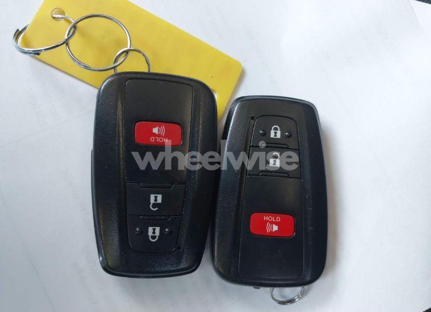 Photo 11 of 2021 Toyota Rav4 XLE (VIN 2T3W1RFV5MC157797)