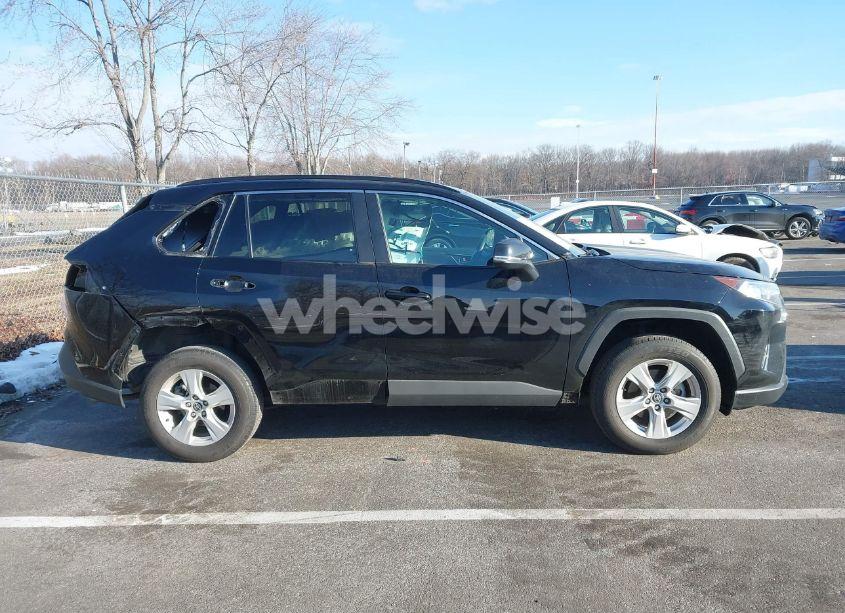 Photo 13 of 2021 Toyota Rav4 XLE (VIN 2T3W1RFV5MC157797)