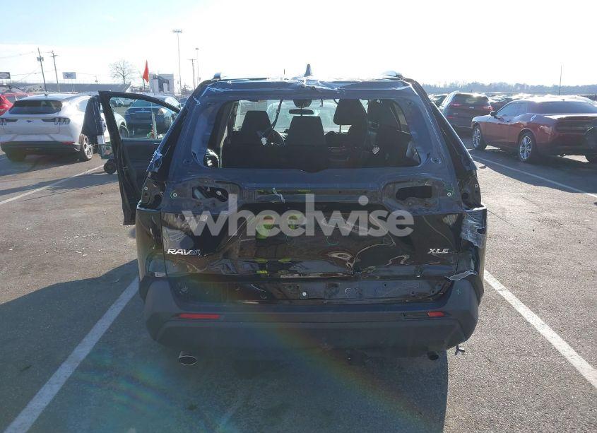 Photo 16 of 2021 Toyota Rav4 XLE (VIN 2T3W1RFV5MC157797)