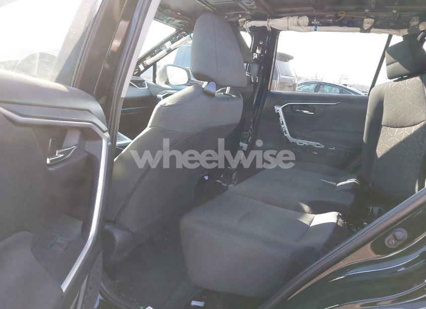 Photo 8 of 2021 Toyota Rav4 XLE (VIN 2T3W1RFV5MC157797)