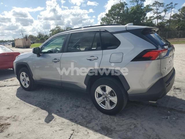 Photo 8 of 2021 TOYOTA RAV4 XLE (VIN 2T3W1RFV5MW118092)