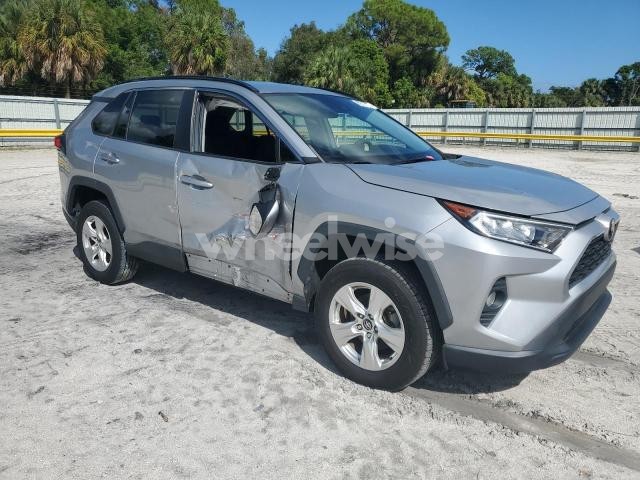 Photo 9 of 2021 TOYOTA RAV4 XLE (VIN 2T3W1RFV5MW118092)