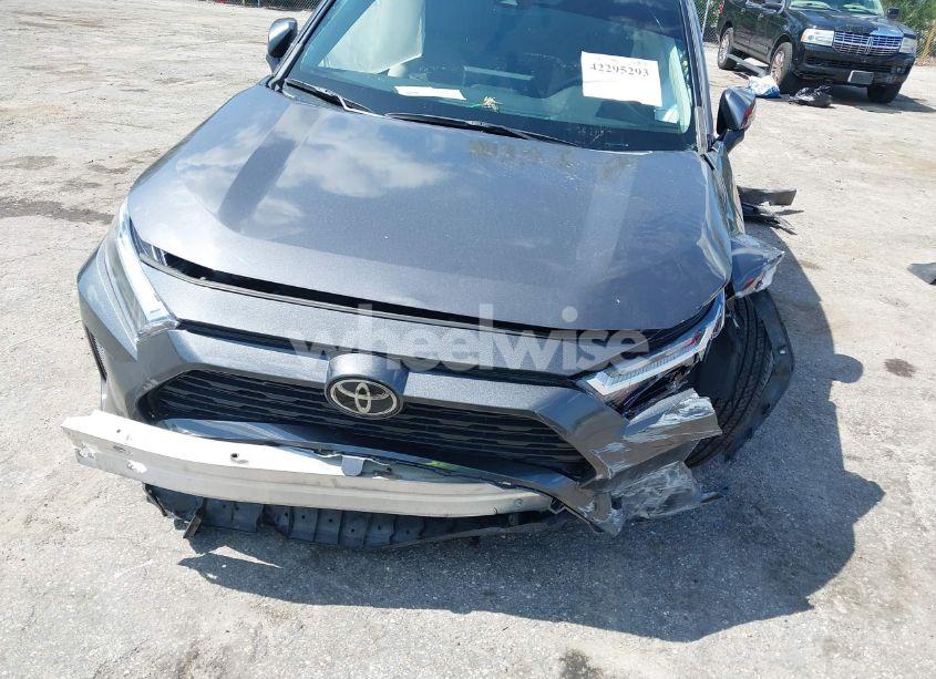 Photo 13 of 2022 Toyota Rav4 XLE (VIN 2T3W1RFV5NW202544)