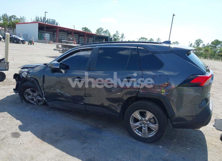 Photo 15 of 2022 Toyota Rav4 XLE (VIN 2T3W1RFV5NW202544)