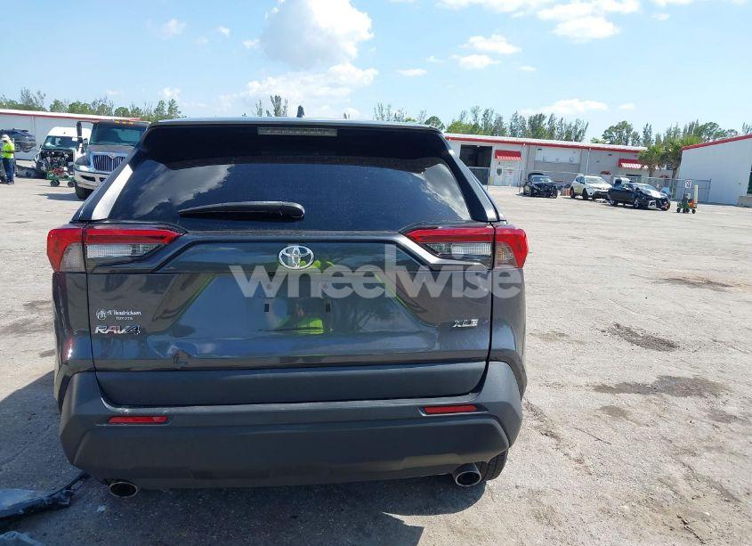 Photo 17 of 2022 Toyota Rav4 XLE (VIN 2T3W1RFV5NW202544)