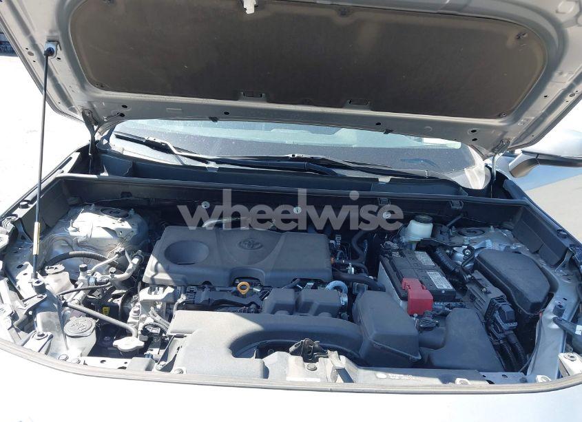 Photo 10 of 2022 Toyota Rav4 XLE (VIN 2T3W1RFV5NW214323)